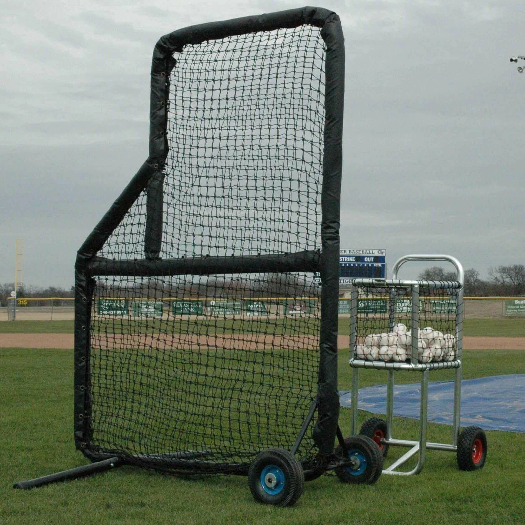 Kodiak Sports The Kodiak Pro Mini 5'x7.5' Padded L-Screen With #60 Net